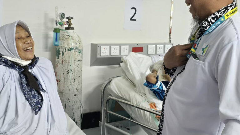 Tak Sangka Berhaji Saat Lansia, Supartini Ungkap Bahagia DIlayani Petugas. Foto: Kemenag RI.