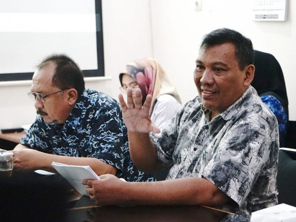 Ketua Komisi III DPRD Kota Cirebon Benny Sujarwo. Foto: Istimewa.