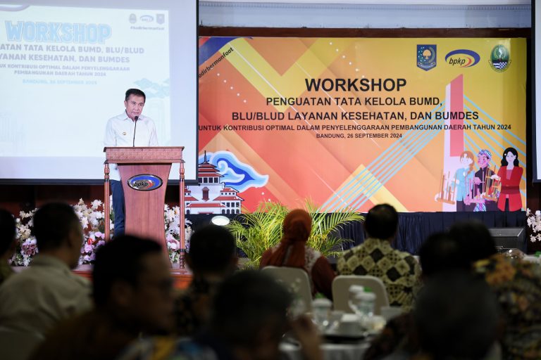 Pj Gubernur Jabar Bey Machmudin saat hadiri kegiatan BPKP Jabar di aula kantor Perwakilan BPKP Jabar, Kota Bandung, Kamis (26/9/2024).(Foto: Biro Adpim Jabar)