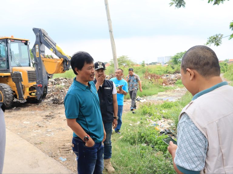 Walikota Cirebon Gerak Cepat Tangani Sampah di Pesisir Kesenden