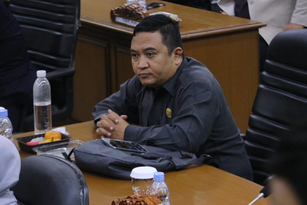 Ojol Cirebon Demo, Fraksi PDI Perjuangan Tegaskan Komitmen Dukung Hak Pekerja