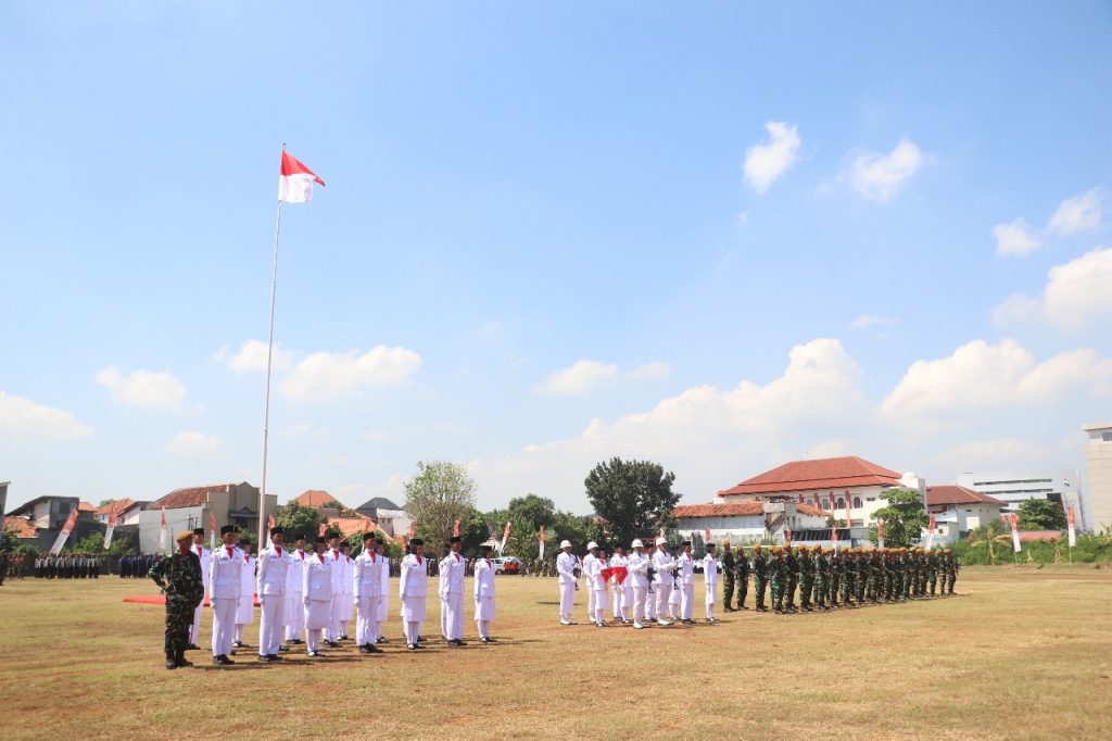 Wali Kota Cirebon Pimpin Upacara HUT ke-80 RI, Tekankan Makna Persatuan dan Kesejahteraan