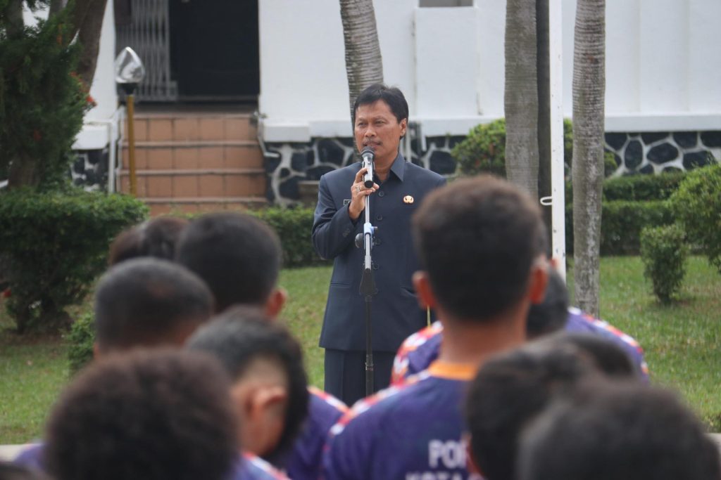Pemkot Cirebon Luncurkan KTMDU dan Lepas Tim Sepak Bola Porprov 2025