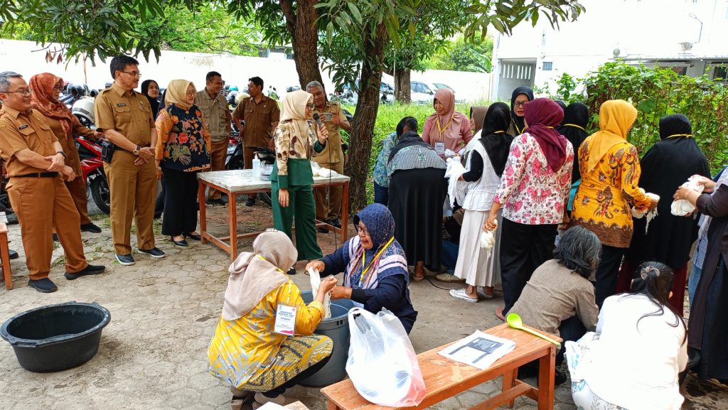 Ecoprint Daun Jati Khas Cirebon Disiapkan Jadi Identitas Baru UMKM Kreatif