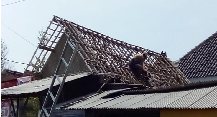 DPRKP Cirebon Tuntaskan 100 Rumah Tak Layak Huni Tahap Pertama