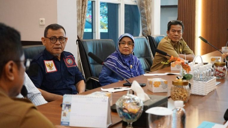 DPRD Awasi Proses Penetapan UMK Kota Cirebon