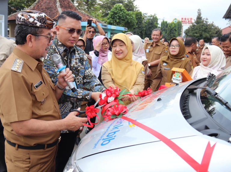 RSUD Waled Terima CSR dari Bank Bjb