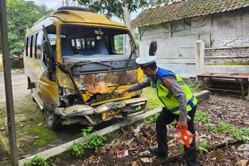 kecelakaan di Cirebon