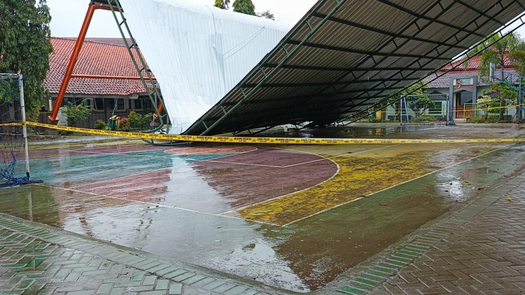 kanopi sman 1 susukan