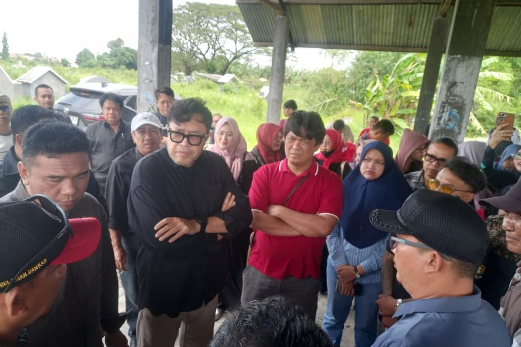 Pusaran Sengketa Lahan Pusara di Serang Cirebon