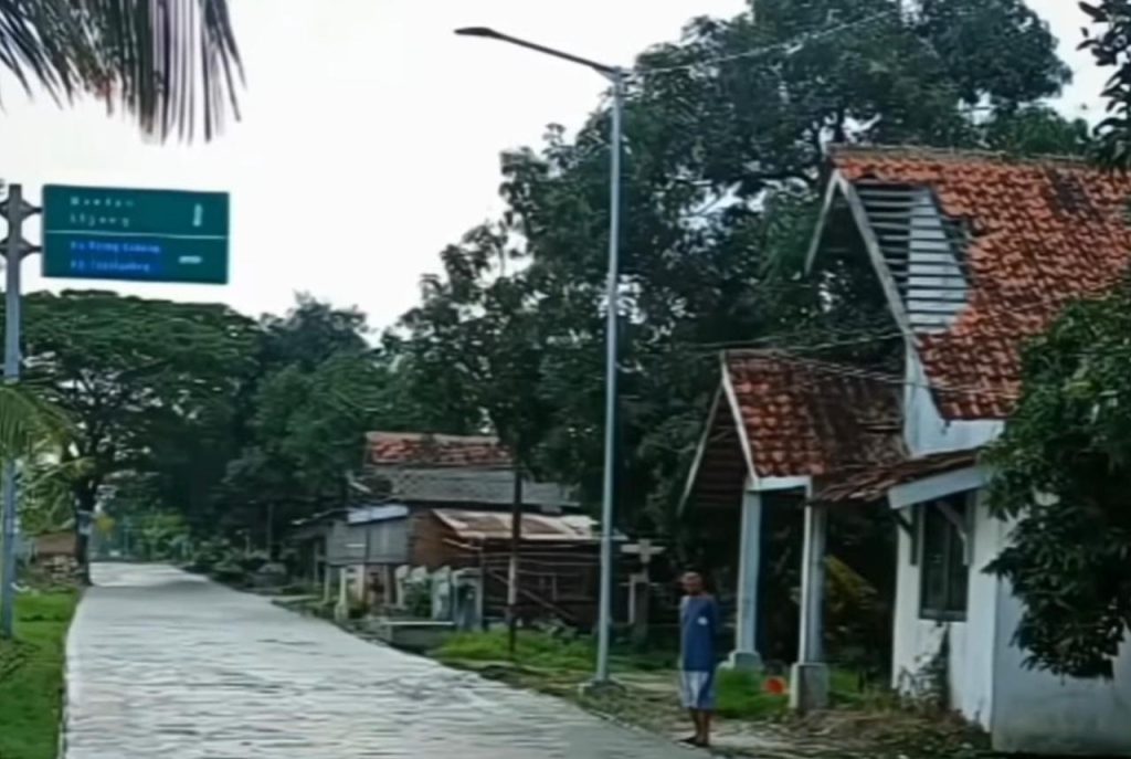 Jalan Kabupaten Cirebon