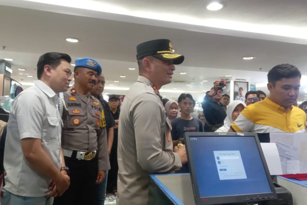 Polres Cirebon Kota cek kondisi pusat perbelanjaan