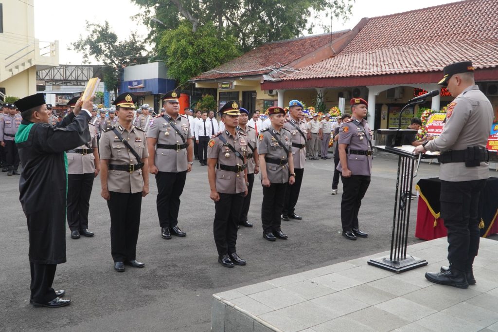 Rotasi Pejabat Utama Polres Cirebon Kota