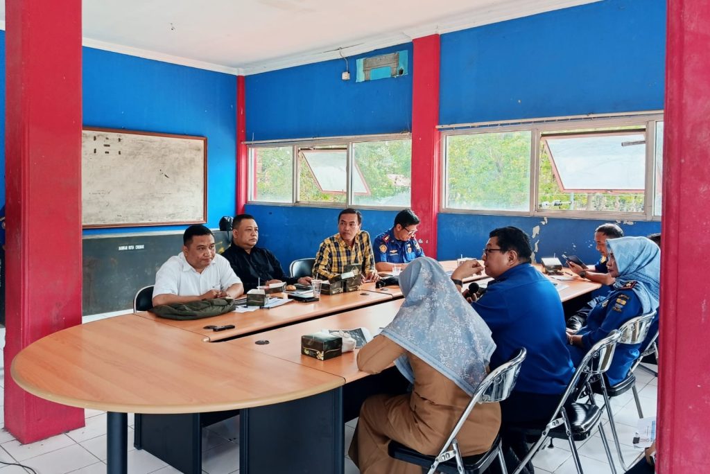 Komisi I DPRD Kota Cirebon kunjungan kerja ke kantor Dinas Damkar dan Penyelamatan